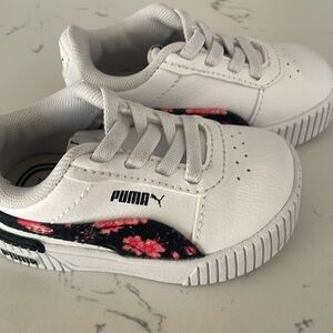 Girl Toddler 4C  PUMA Tennis Shoes